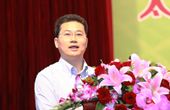 山億新能源產品中心山億集團高級副總裁湯忠發(fā)表演講